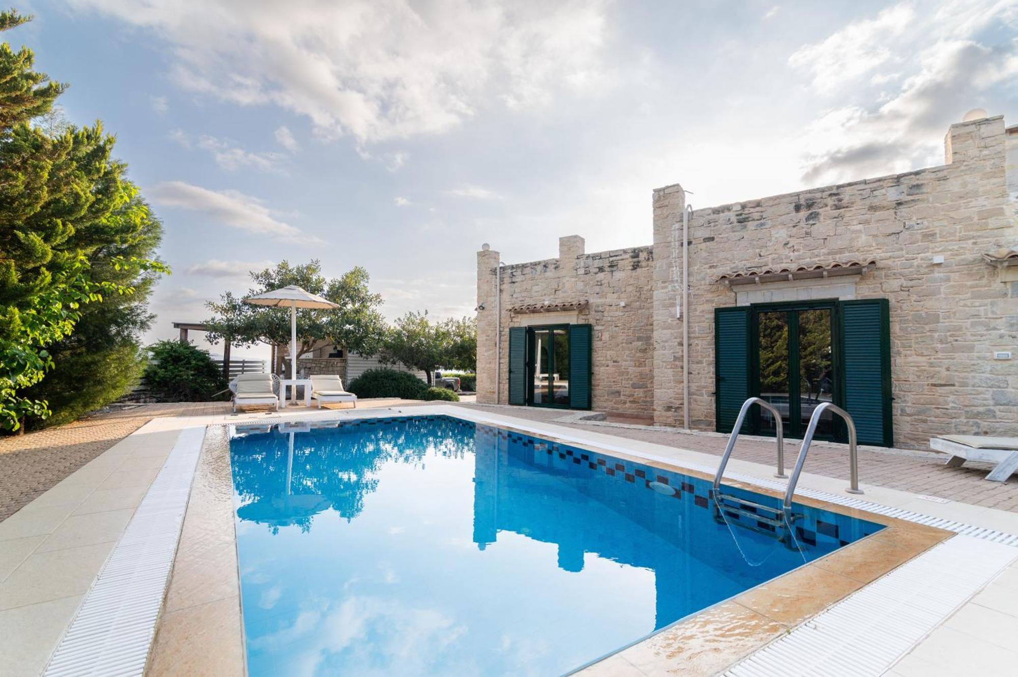 Carob Villa Moirai ภายนอก รูปภาพ
