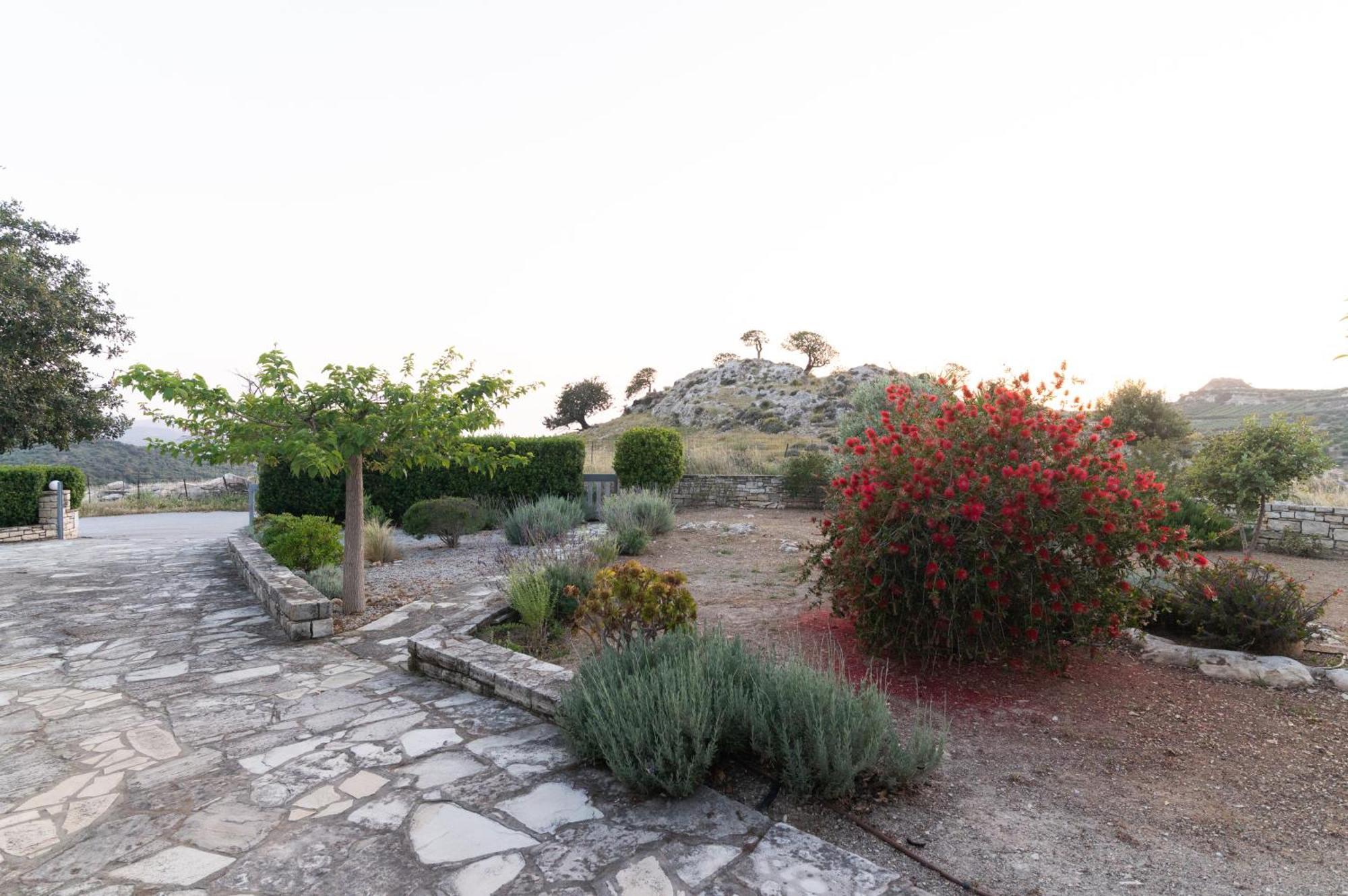 Carob Villa Moirai ภายนอก รูปภาพ